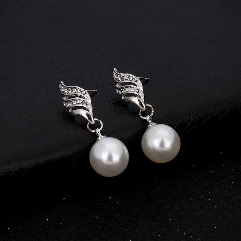 Pearl and Diamond Wave Earrings Necklace Set for Brides
